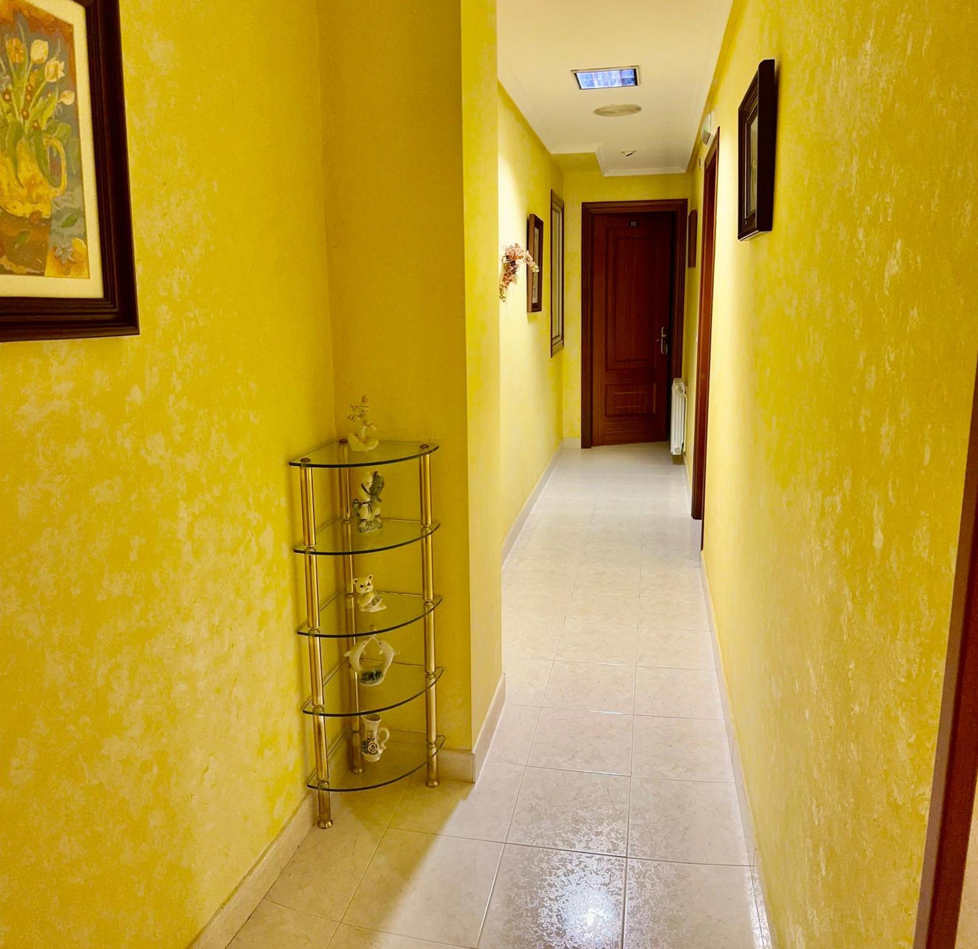 Hostal La Cubana Carballino Ngoại thất bức ảnh